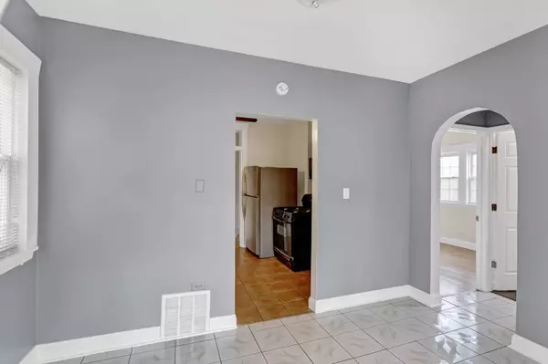 4428 W Rice ST, Chicago, IL 60651