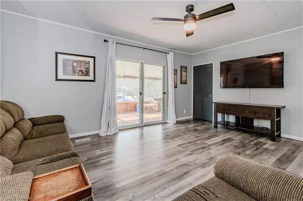 17 Henrie Street, Moorefield, ON N0G 2K0