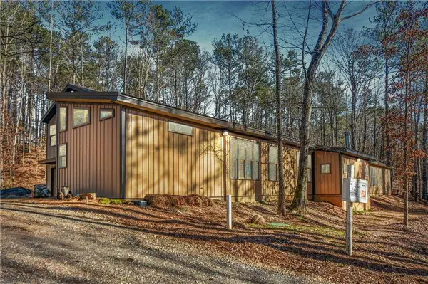 463 Bates RD SE, Cartersville, GA 30120