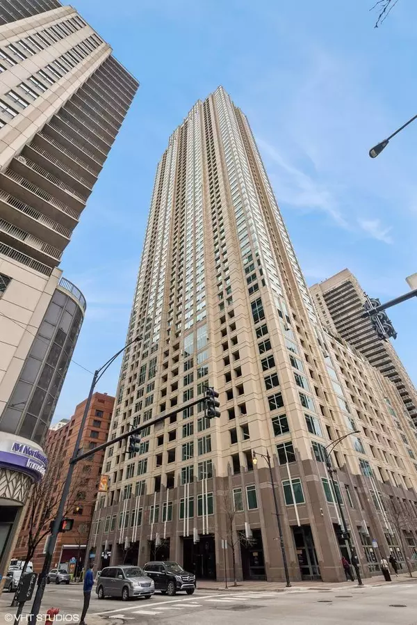 33 W ontario Street #47G, Chicago, IL 60654