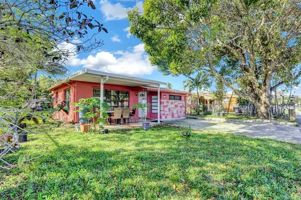 2730 Funston St, Hollywood, FL 33020