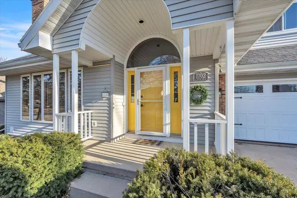 1702 Dover Drive, Waunakee, WI 53597