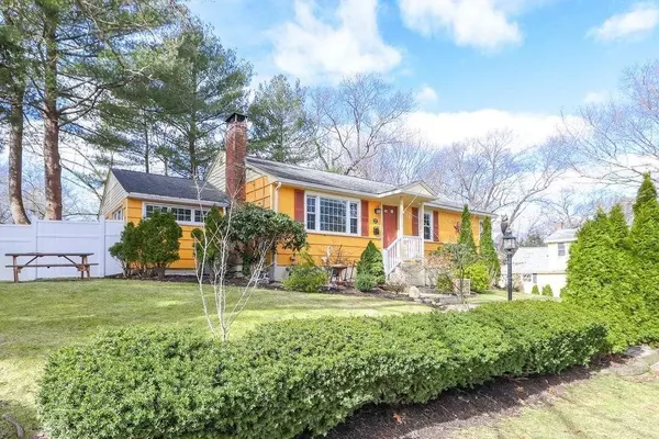 27 Erlandson Rd, Natick, MA 01760