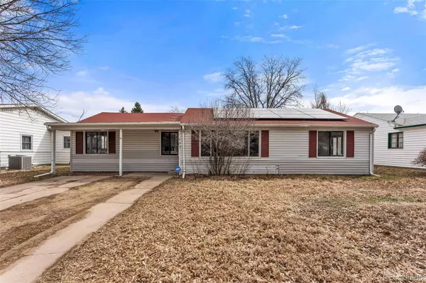 822 Geneva ST, Aurora, CO 80010