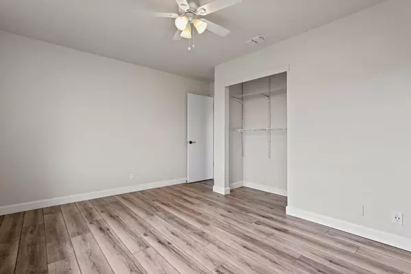 5883 Sparas ST, Loomis, CA 95650