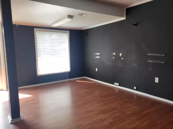 1317 W 4th St, Laurel, MS 39440