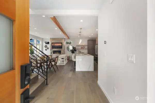 13016 132nd AVE NE, Kirkland, WA 98034