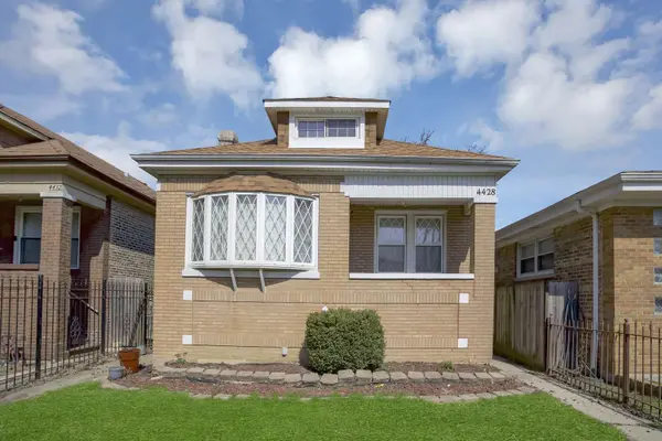 4428 W Rice ST, Chicago, IL 60651