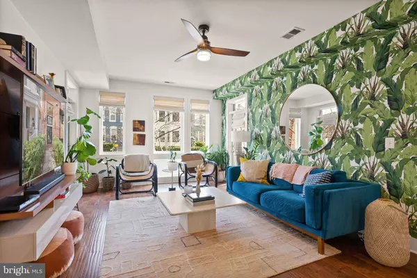 245 15TH ST SE #104, Washington, DC 20003