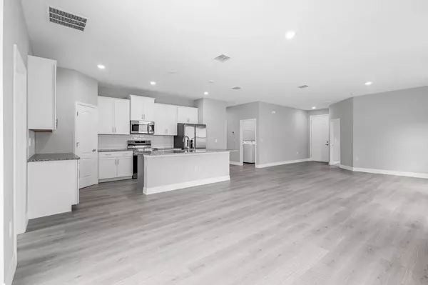 470 Harrison ST SW, Palm Bay, FL 32908