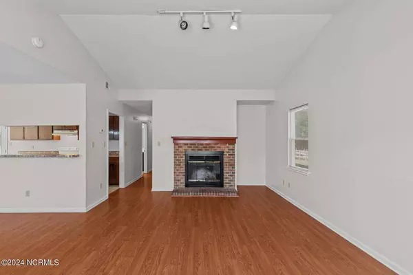 539 Shadowridge Road, Jacksonville, NC 28546