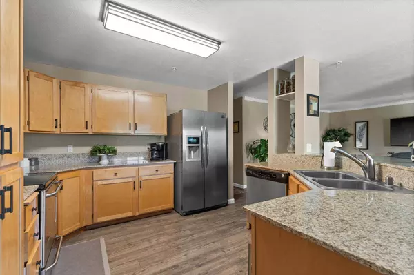 930 S Cowley St, Spokane, WA 99202