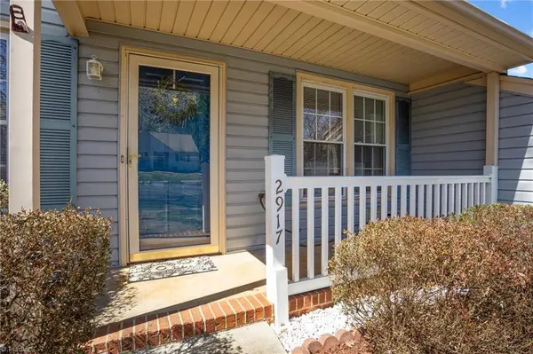 2917 Windy Ridge DR, Winston Salem, NC 27127