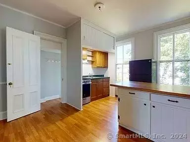 43 Elmwood Avenue, Norwalk, CT 06854