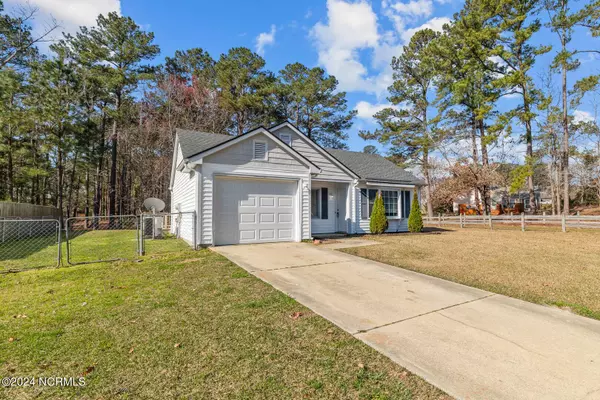 539 Shadowridge Road, Jacksonville, NC 28546