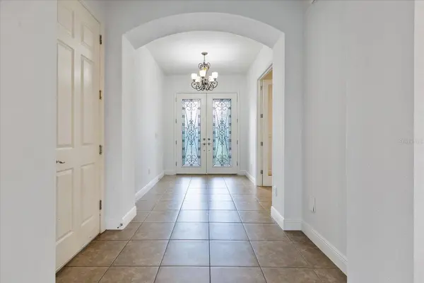 5726 SHELL RIDGE DR, Lithia, FL 33547