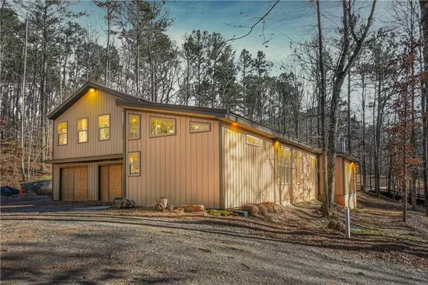 463 Bates RD SE, Cartersville, GA 30120