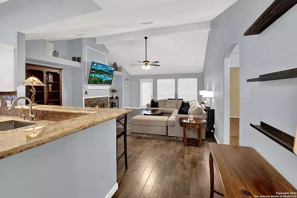 107 RIMDALE, Universal City, TX 78148-2825