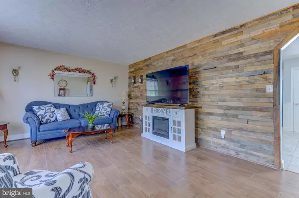 201 PAWNEE LN, Lusby, MD 20657