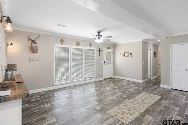 1671 Country Road 4704, Troup, TX 75789