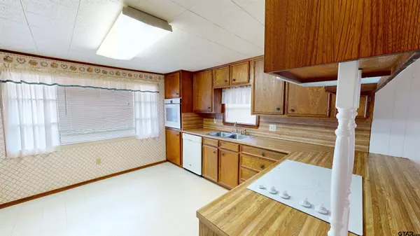 15310 Scenic View Dr, Bullard, TX 75757