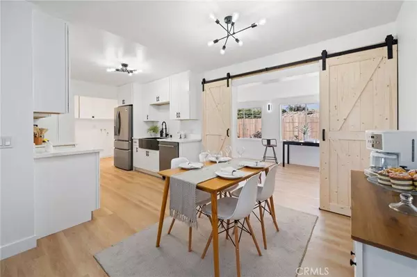 190 N Donneybrooke ST, Orange, CA 92868