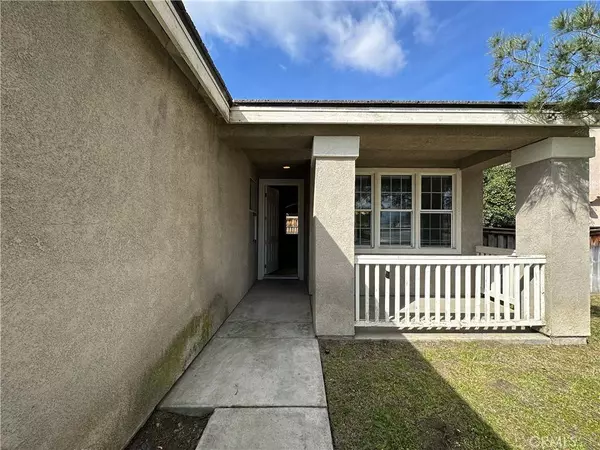 2272 Versailles ST, San Jacinto, CA 92583