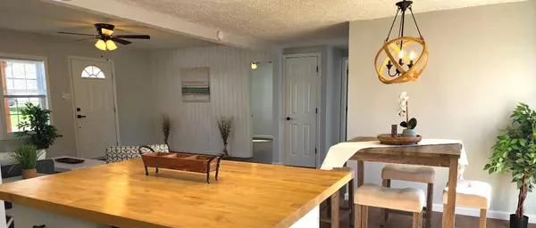 2817 Lindsey Dr, Hopkinsville, KY 42240