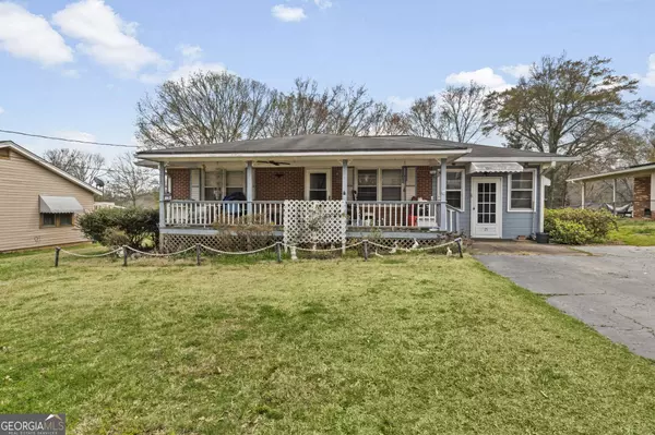 25 Sprayberry RD, Newnan, GA 30263