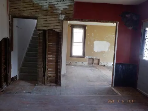 40320 M-40, Paw Paw, MI 49079