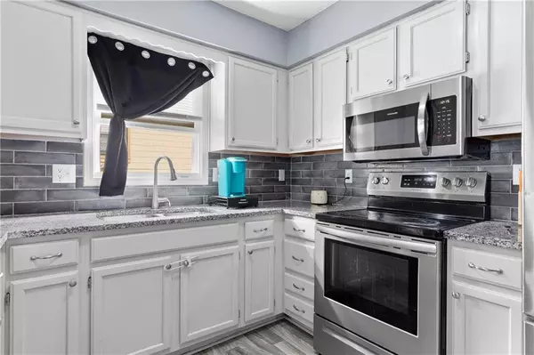 1514 E 123rd ST, Olathe, KS 66061