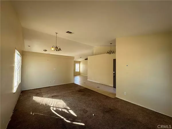 37729 67th ST E, Palmdale, CA 93552