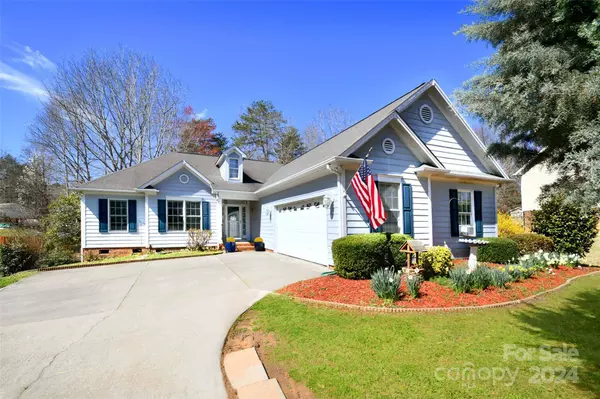 1543 Crowders Woods DR, Gastonia, NC 28052