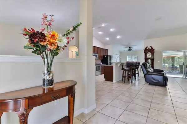 10 LLOSHIRE PATH, Palm Coast, FL 32164