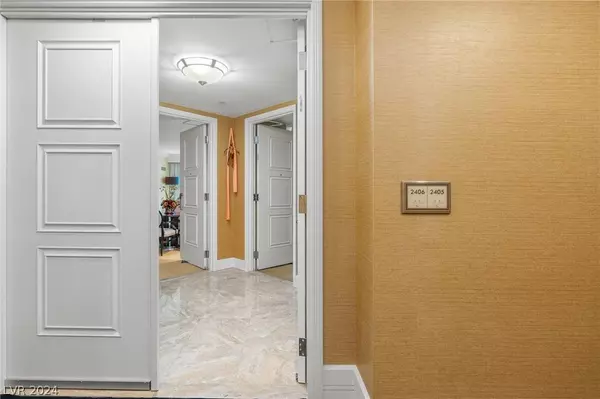 2000 N Fashion Show Drive #2406, Las Vegas, NV 89109
