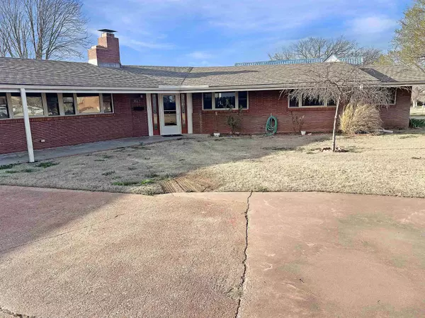 1051 8th, Alva, OK 73717