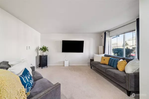 6620 Oklahoma ST SE, Lacey, WA 98513