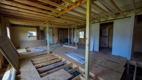 101 Oak St, Portland, TN 37148