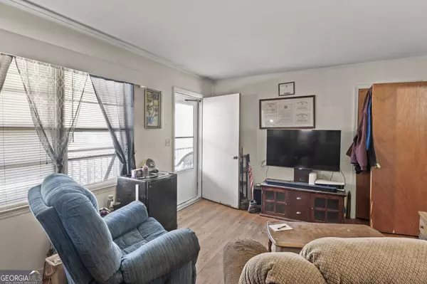 25 Sprayberry RD, Newnan, GA 30263