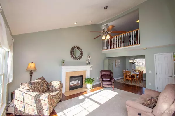 1164 E Glen Echo Ln, Miami Twp, OH 45140