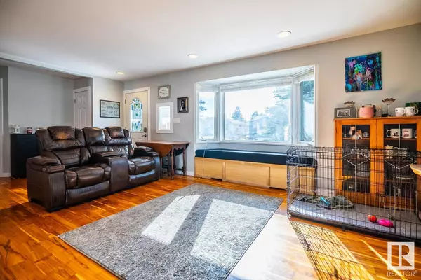 123 GREENGROVE AV, Sherwood Park, AB T8A 3C5