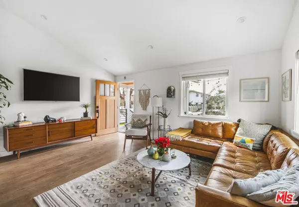 3339 Atwater Ave, Los Angeles, CA 90039