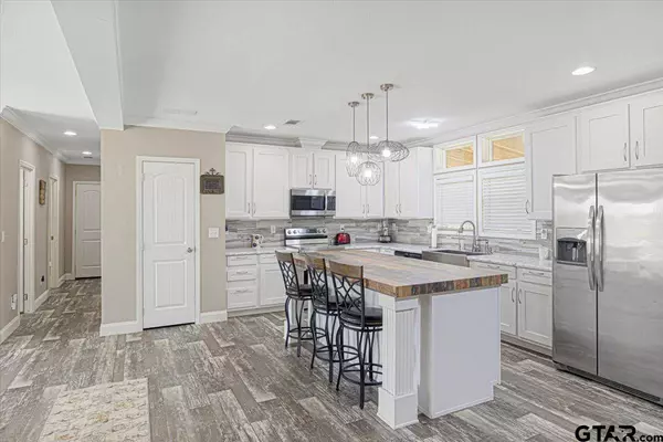 1671 Country Road 4704, Troup, TX 75789