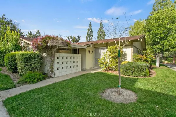 47 Calle Aragon #D, Laguna Woods, CA 92637