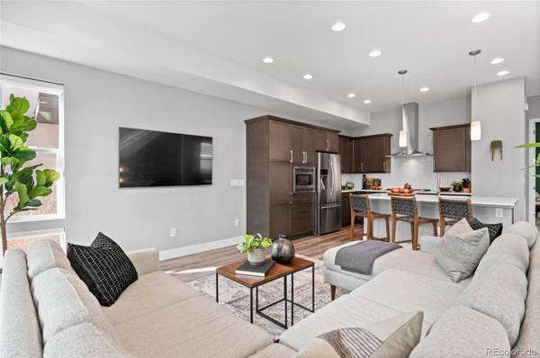 6704 Warren DR, Denver, CO 80221