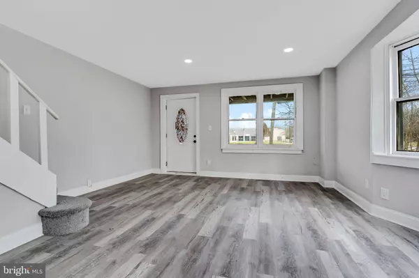 1264 HURFFVILLE RD, Woodbury, NJ 08096