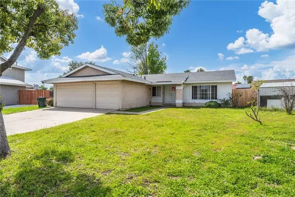 888 S Teakwood AVE, Rialto, CA 92376