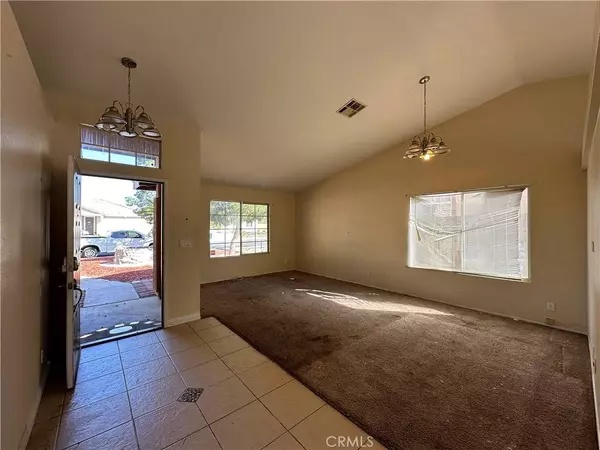 37729 67th ST E, Palmdale, CA 93552