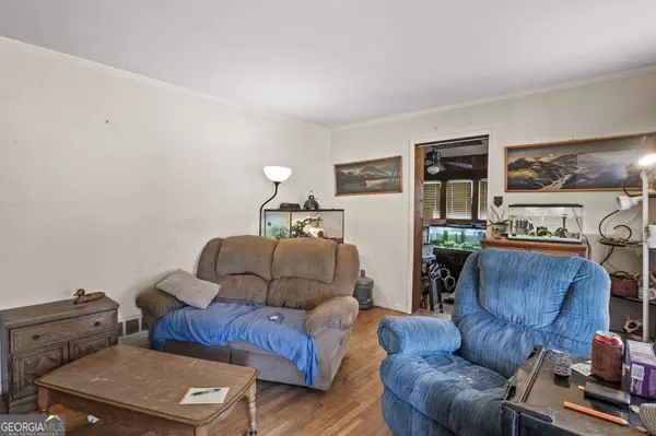 25 Sprayberry RD, Newnan, GA 30263