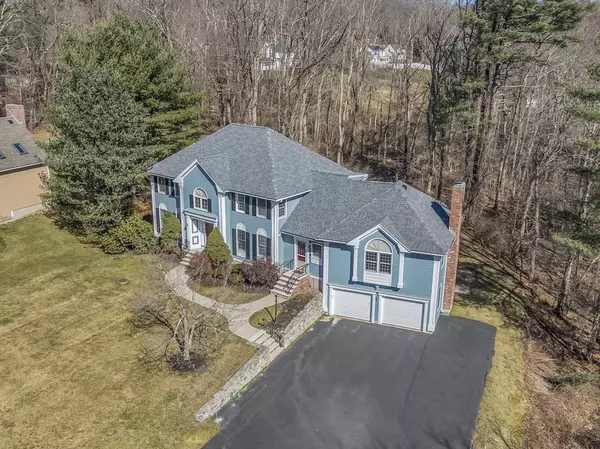 8 Harper Cir, Andover, MA 01810